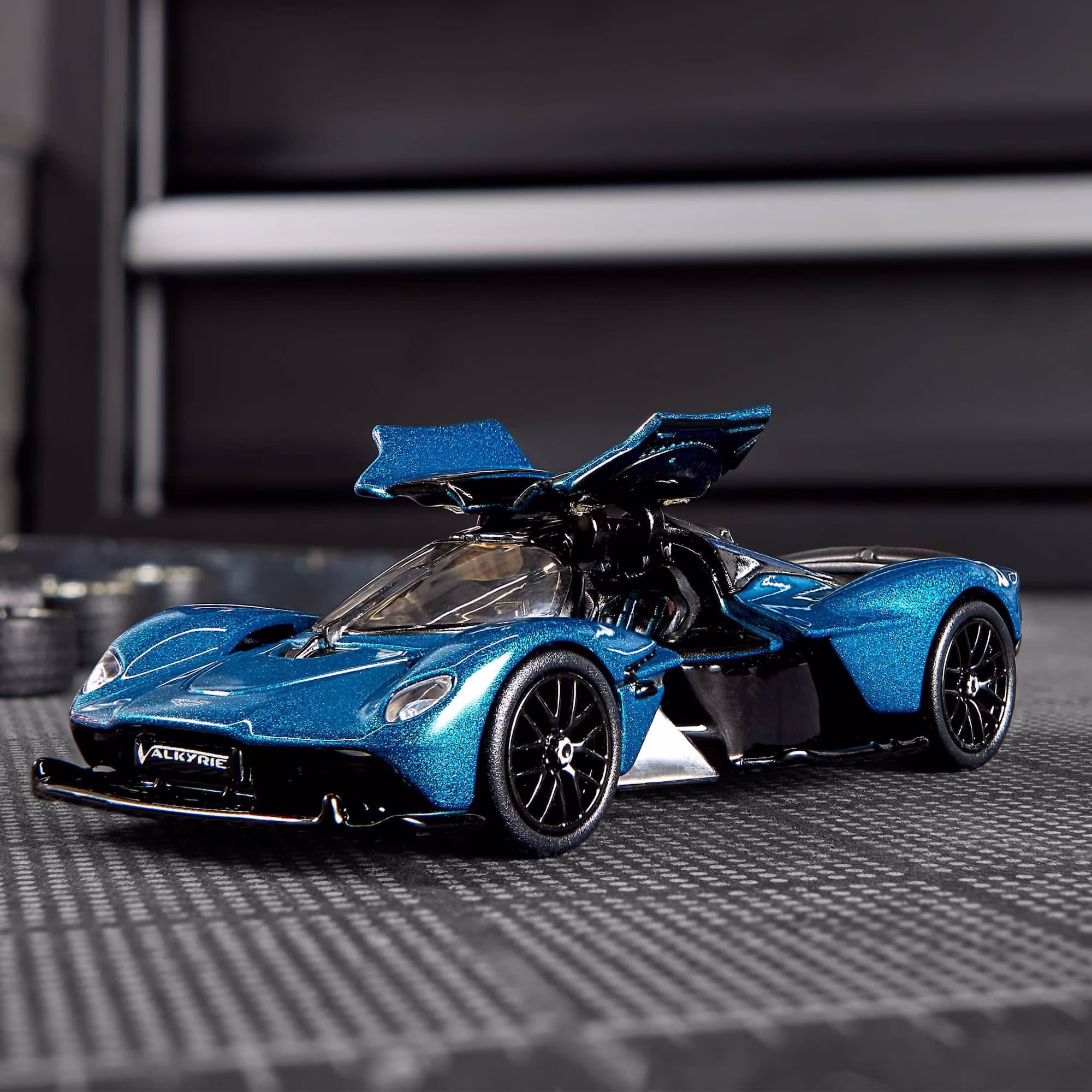 Hot Wheels Elite 64 Aston Martin Valkyrie Premium Die-Cast Collector Car (Metallic Teal, 1:64 Scale) v3zgP