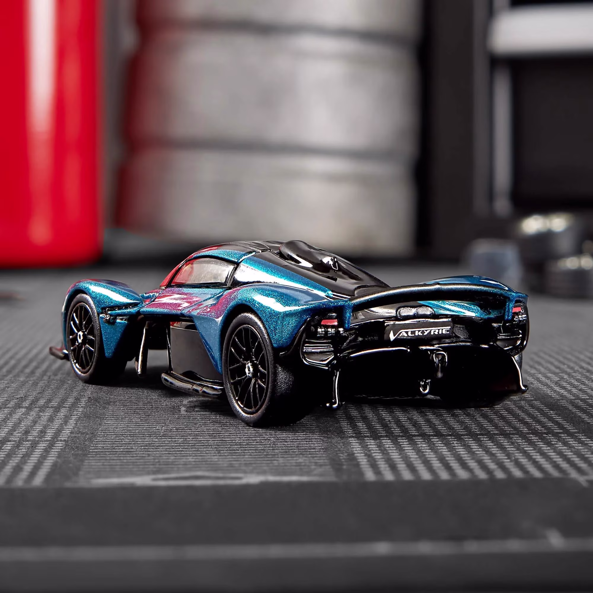 Hot Wheels Elite 64 Aston Martin Valkyrie Premium Die-Cast Collector Car (Metallic Teal, 1:64 Scale) v3zgP